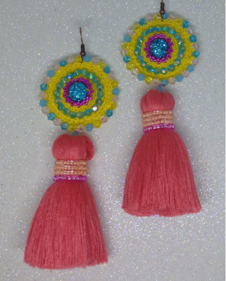 Háčkované  dizajnové náušnice "Fashion Ballet"